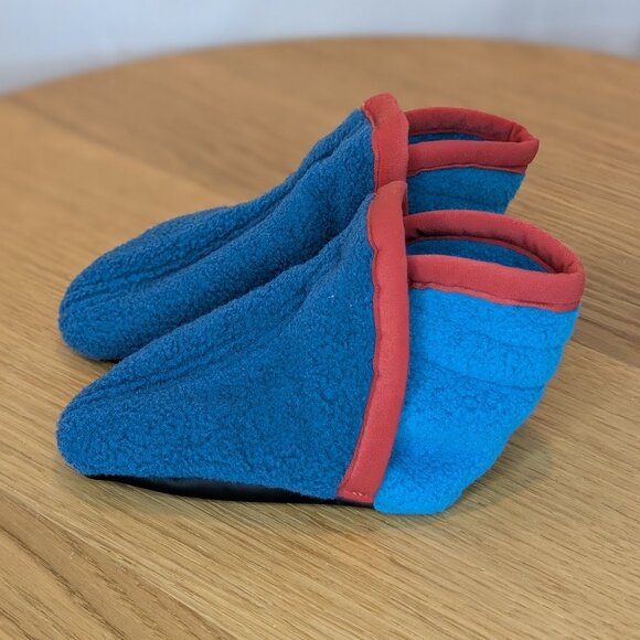 ๐ 2 for 30 ๐ Patagonia Baby Synchilla Fleece Booties - Picture 2 of 4